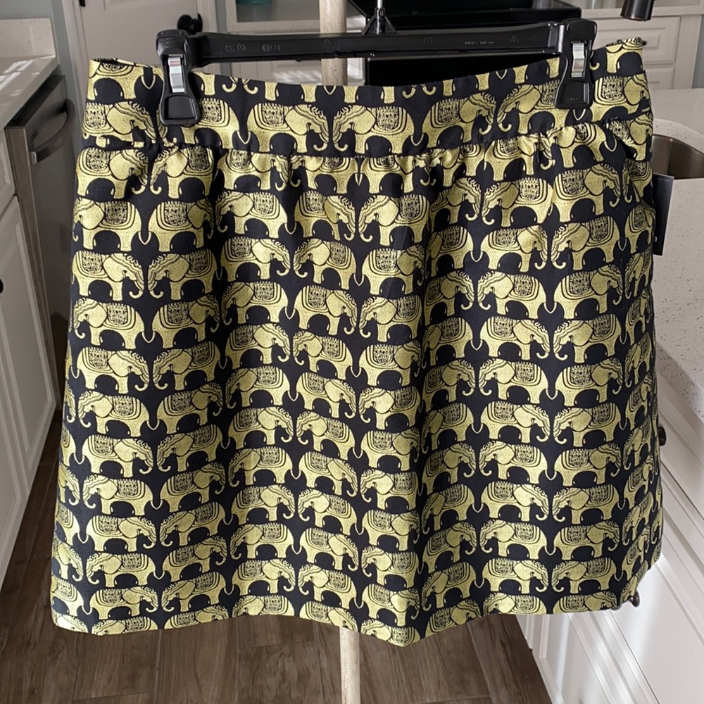 New Crown & Ivy Skirts/Color: Black/Gold | Size: 8 |